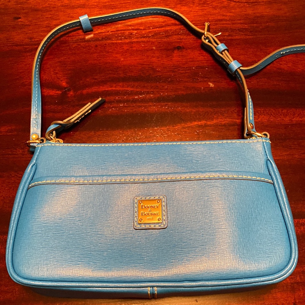 Dooney and Bourke small Purse